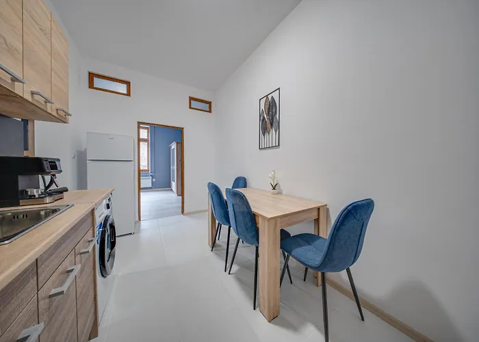 Vega - Metro Appartement *