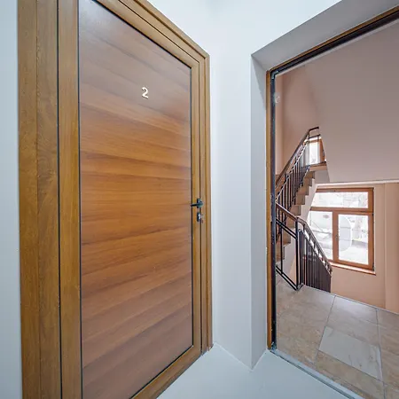 アパート Vega - Metro *