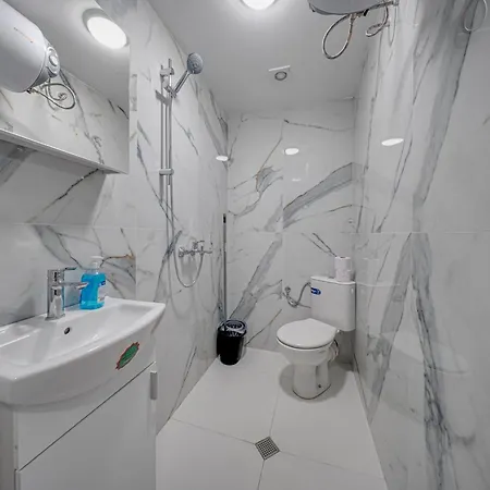 Vega - Metro Apartmán *