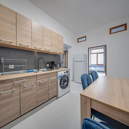 Vega - Metro Apartmán